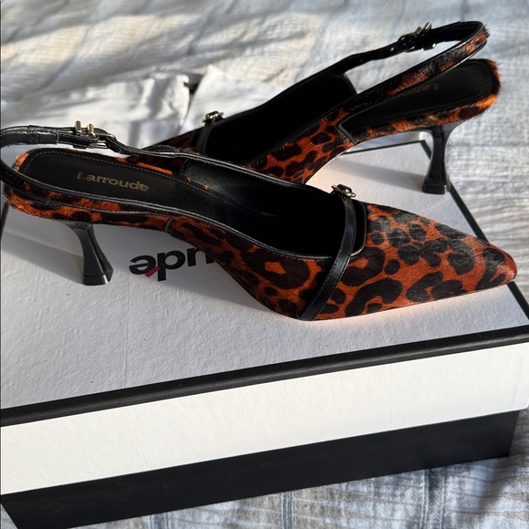 Larroude Ines 2.5” Heel Pump in Animal Print Haircalf Size 8.5 - Picture 9 of 13